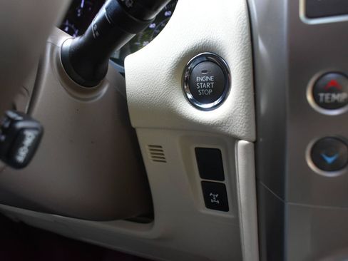 Used 2014 Lexus GX 460 w/ Premium Package AWD/4WD image 29