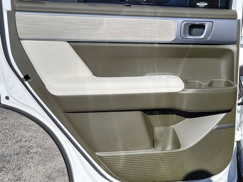 New 2025 Hyundai Santa Fe Calligraphy image 12