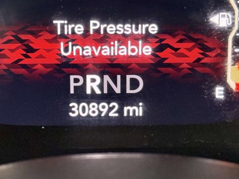 Used 2022 Jeep Wrangler Unlimited Sahara AWD/4WD image 27