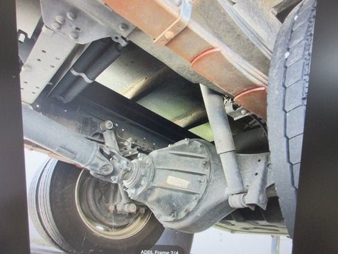 Used 2019 Isuzu NQR RWD image 11
