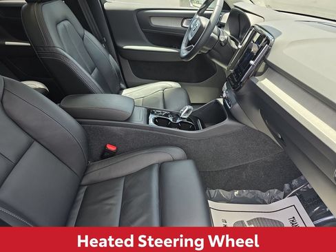 Used 2023 Volvo XC40 B5 Plus w/ Driver Assist Package AWD/4WD image 18