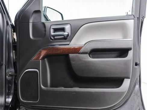 Used 2016 GMC Sierra 2500 SLT w/ Suspension Package, Off-Road image 35