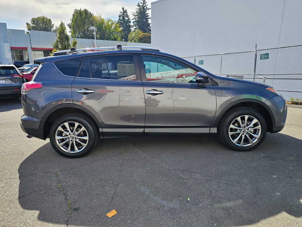 Used 2016 Toyota RAV4 Limited w/ Advanced Technology Package AWD/4WD image 8