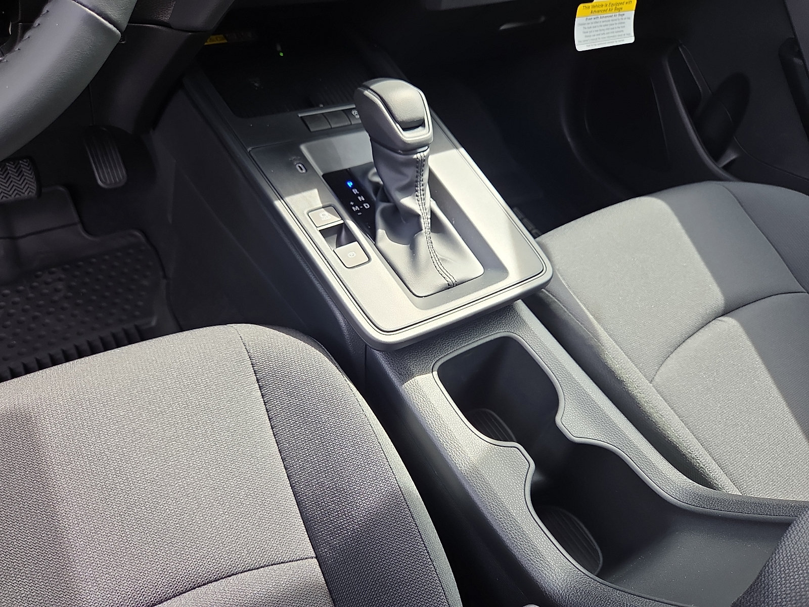 New 2026 Toyota Corolla Cross LE w/ Moonroof Package FWD image 15