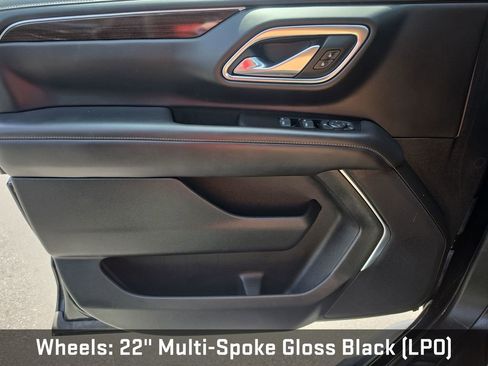 Used 2021 GMC Yukon XL SLE AWD/4WD image 11