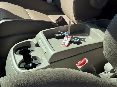 Used 2014 Honda Odyssey EX-L image 24