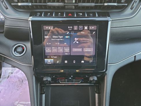 Used 2023 Jeep Grand Cherokee L Altitude image 21