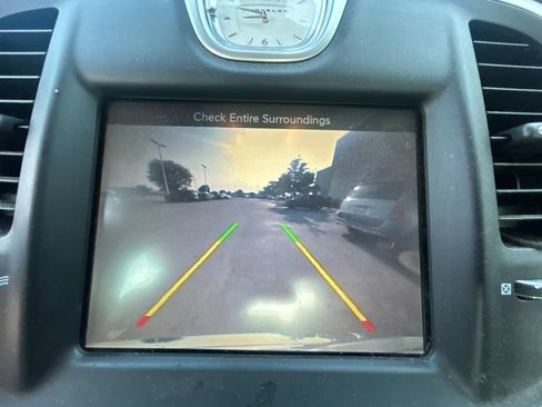 Used 2016 Chrysler 300 C RWD image 23