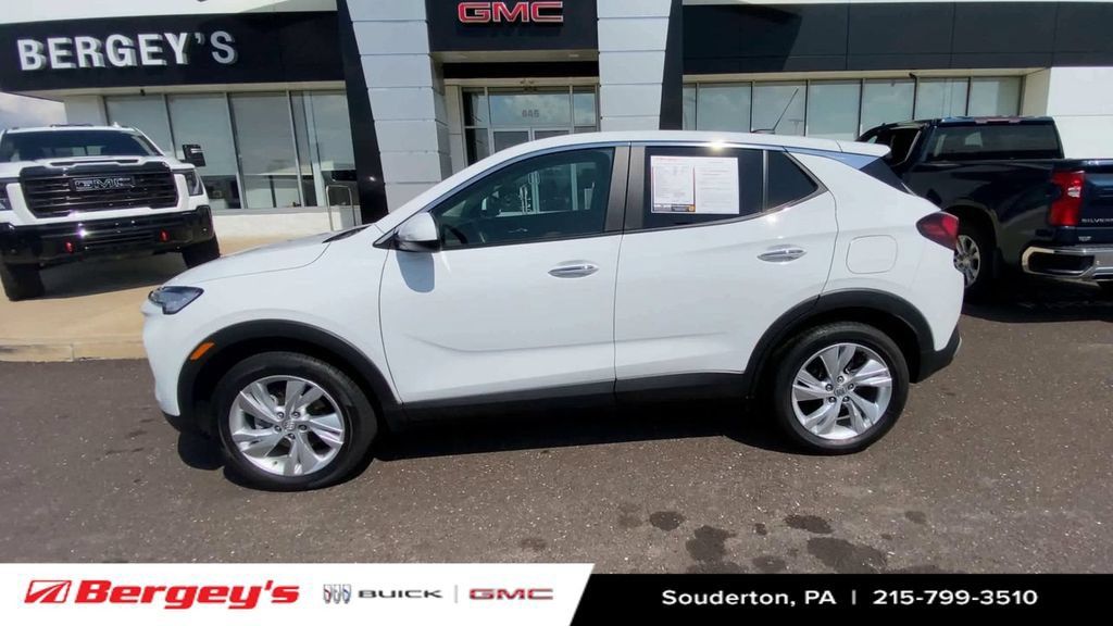 Used 2025 Buick Encore GX Preferred w/ Comfort Package AWD/4WD image 6