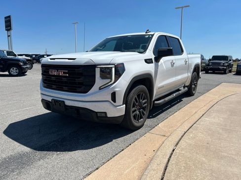 Used 2023 GMC Sierra 1500 Elevation RWD image 1