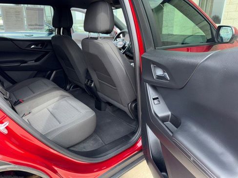 Certified 2025 Chevrolet Equinox LT w/ Safety and Technology Package image 27