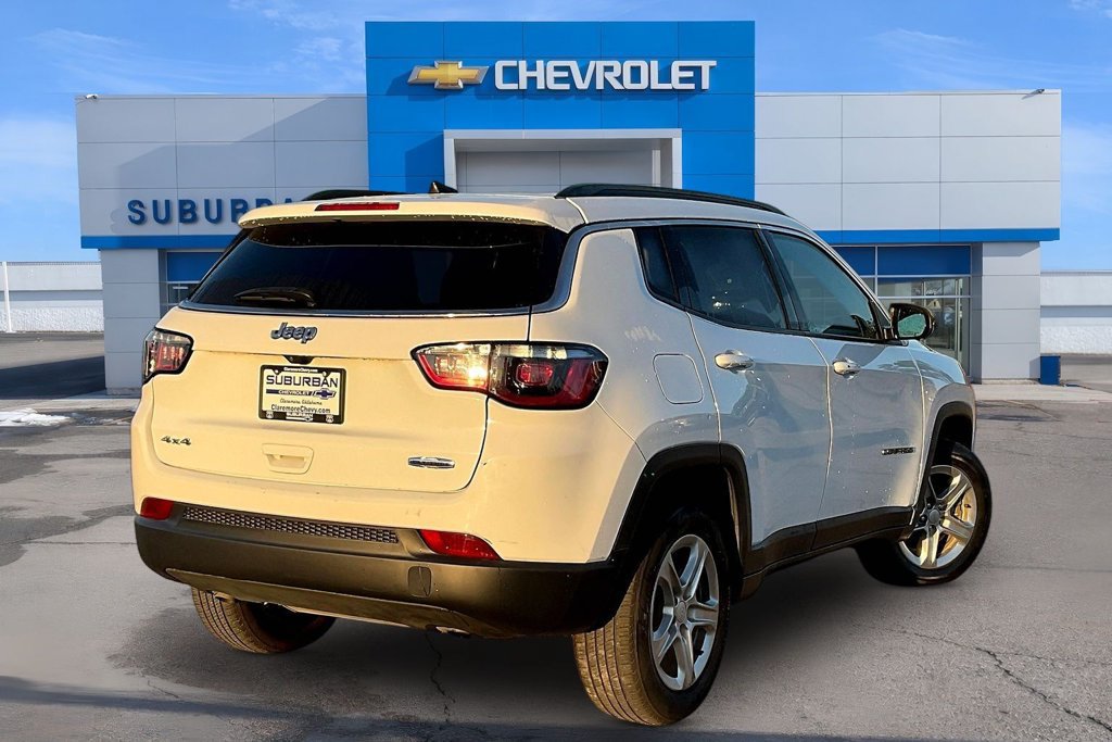 Used 2024 Jeep Compass Latitude AWD/4WD image 4