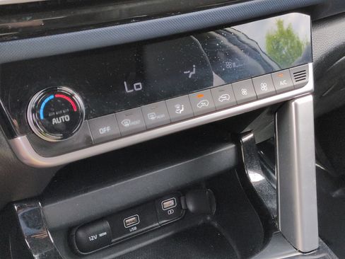 Used 2023 Kia Seltos S w/ Navigation Package FWD image 26