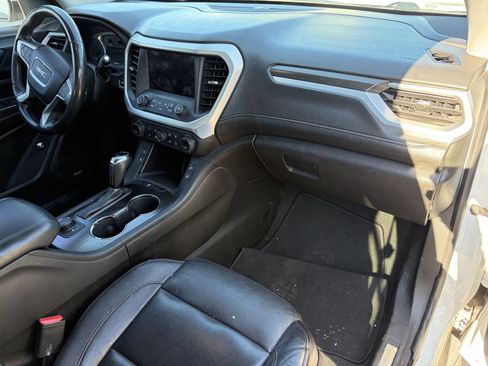 Used 2017 GMC Acadia SLT FWD image 10