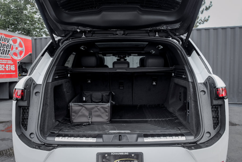 New 2026 Land Rover Range Rover Sport Dynamic SE AWD/4WD image 9