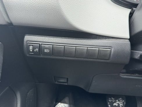 Certified 2025 Toyota Corolla SE image 28