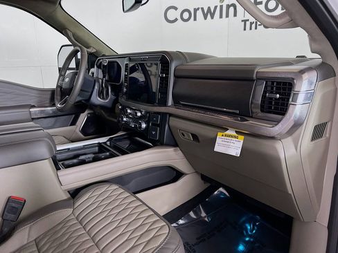New 2026 Ford F350 Platinum w/ Platinum Plus Package image 31