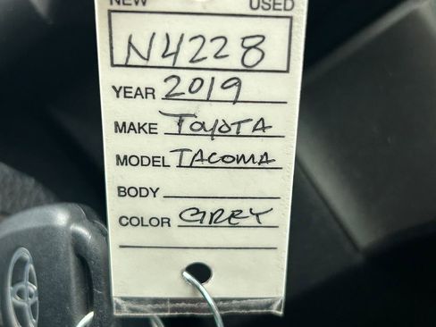 Used 2019 Toyota Tacoma SR5 image 34