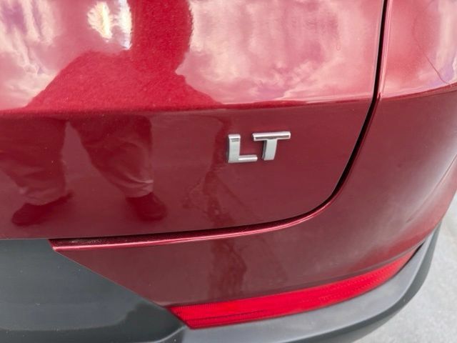 Used 2025 Chevrolet TrailBlazer LT AWD/4WD image 9