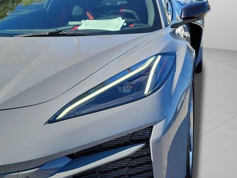 Used 2025 Chevrolet Corvette E-Ray w/ Stealth Interior Trim Package image 9