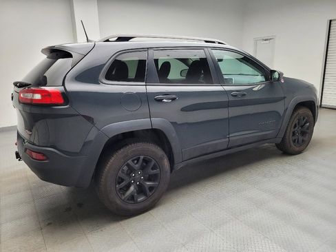 Used 2017 Jeep Cherokee Trailhawk AWD/4WD image 10