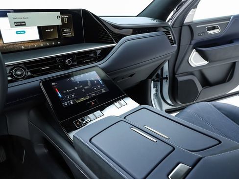 New 2026 INFINITI QX80 4WD image 23