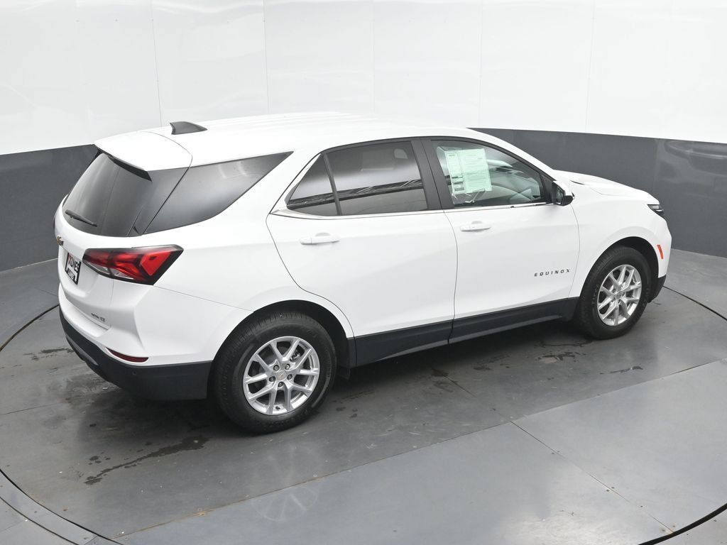Used 2023 Chevrolet Equinox LT w/ Driver Convenience Package AWD/4WD image 29