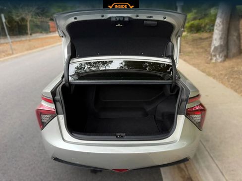 Used 2018 Toyota Mirai image 5