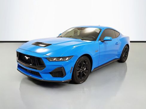 Used 2024 Ford Mustang GT RWD image 5