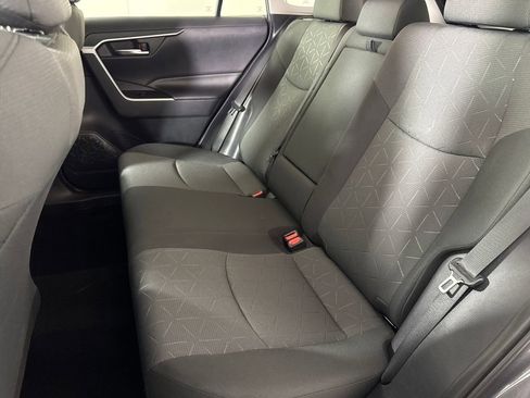 Used 2019 Toyota RAV4 XLE w/ Convenience Package image 11