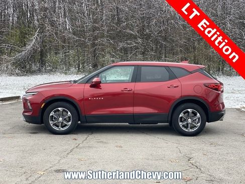 Used 2023 Chevrolet Blazer LT image 4