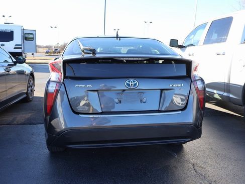 Used 2017 Toyota Prius Four Touring image 18