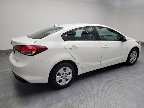 Used 2018 Kia Forte LX image 10