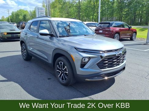 Used 2024 Chevrolet TrailBlazer ACTIV w/ Convenience Package AWD/4WD image 4