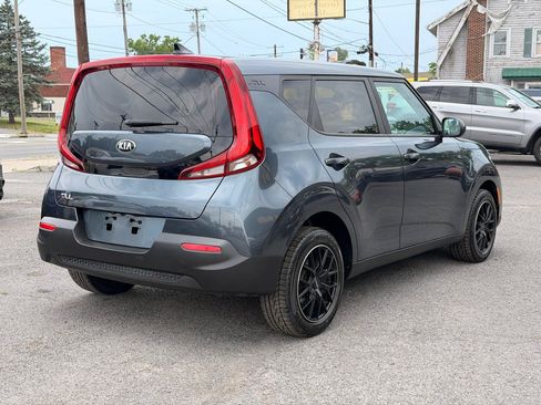 Used 2020 Kia Soul LX FWD image 4
