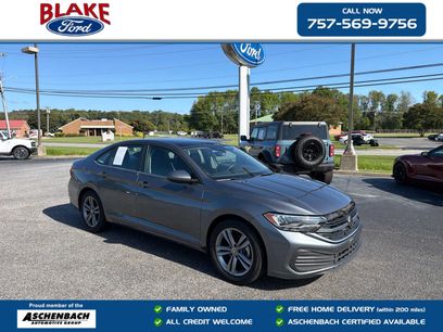 Used 2024 Volkswagen Jetta SE