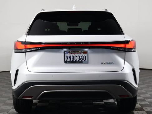 Used 2024 Lexus RX 350 Premium w/ Convenience Package FWD image 5