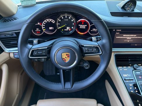 Used 2023 Porsche Panamera AWD/4WD image 15
