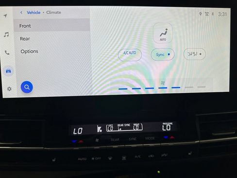 Used 2025 Toyota Sienna XLE w/ XLE Plus Package AWD/4WD image 31