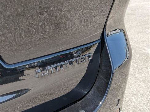 Certified 2025 Jeep Grand Cherokee L Limited w/ Luxury Tech Group II RWD image 25