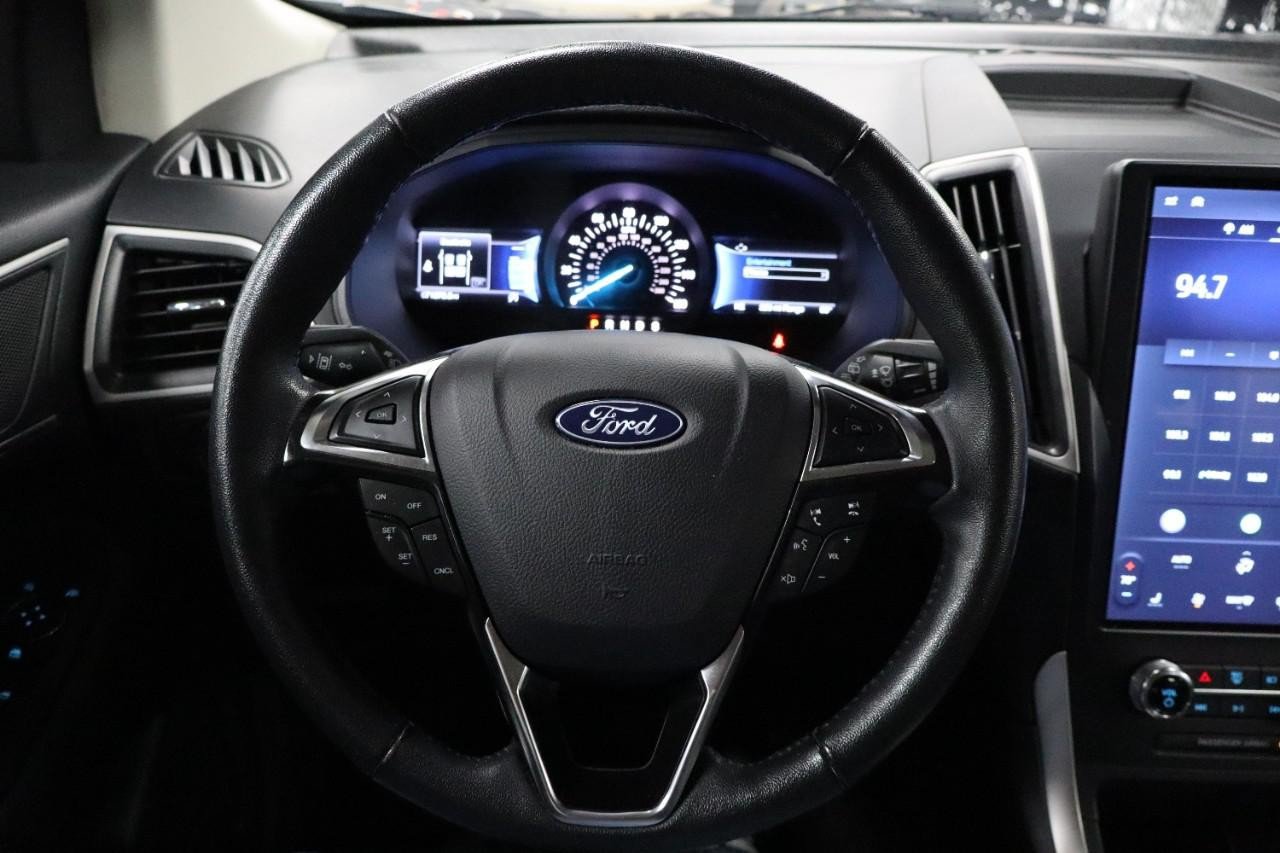 Used 2024 Ford Edge SEL AWD/4WD image 12