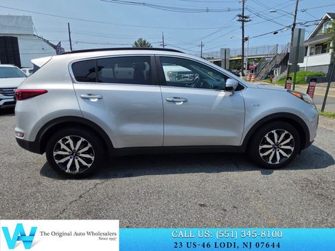 Used 2018 Kia Sportage EX w/ EX Premium Package AWD/4WD image 8