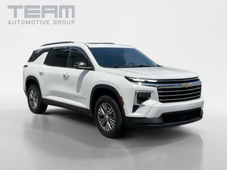 Used 2024 Chevrolet Traverse LT w/ Enhanced Driving Package FWD video 1