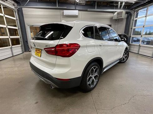 Used 2018 BMW X1 sDrive28i FWD image 5