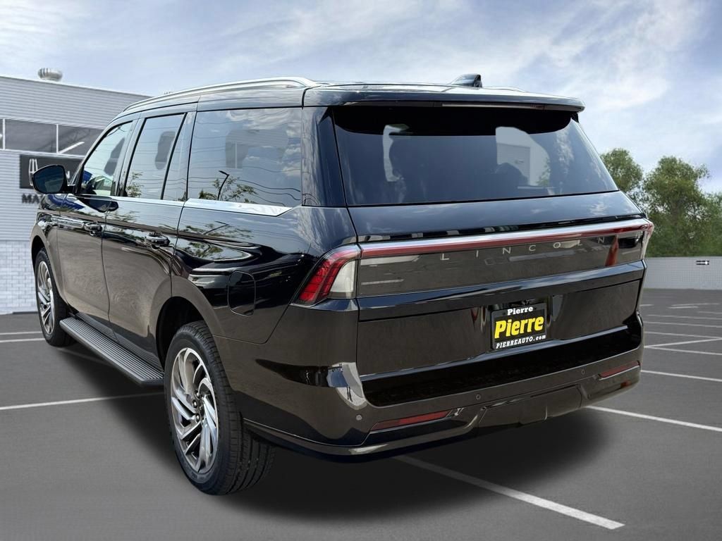 New 2027 Lincoln Navigator Premiere AWD/4WD image 8