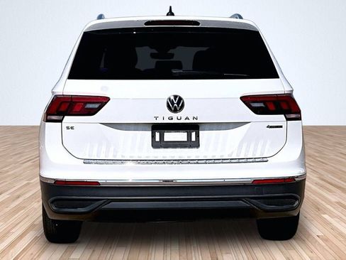 Used 2022 Volkswagen Tiguan SE AWD/4WD image 6