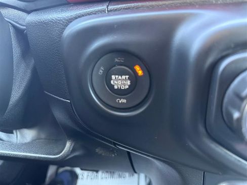 Used 2018 Jeep Wrangler Unlimited Rubicon image 22