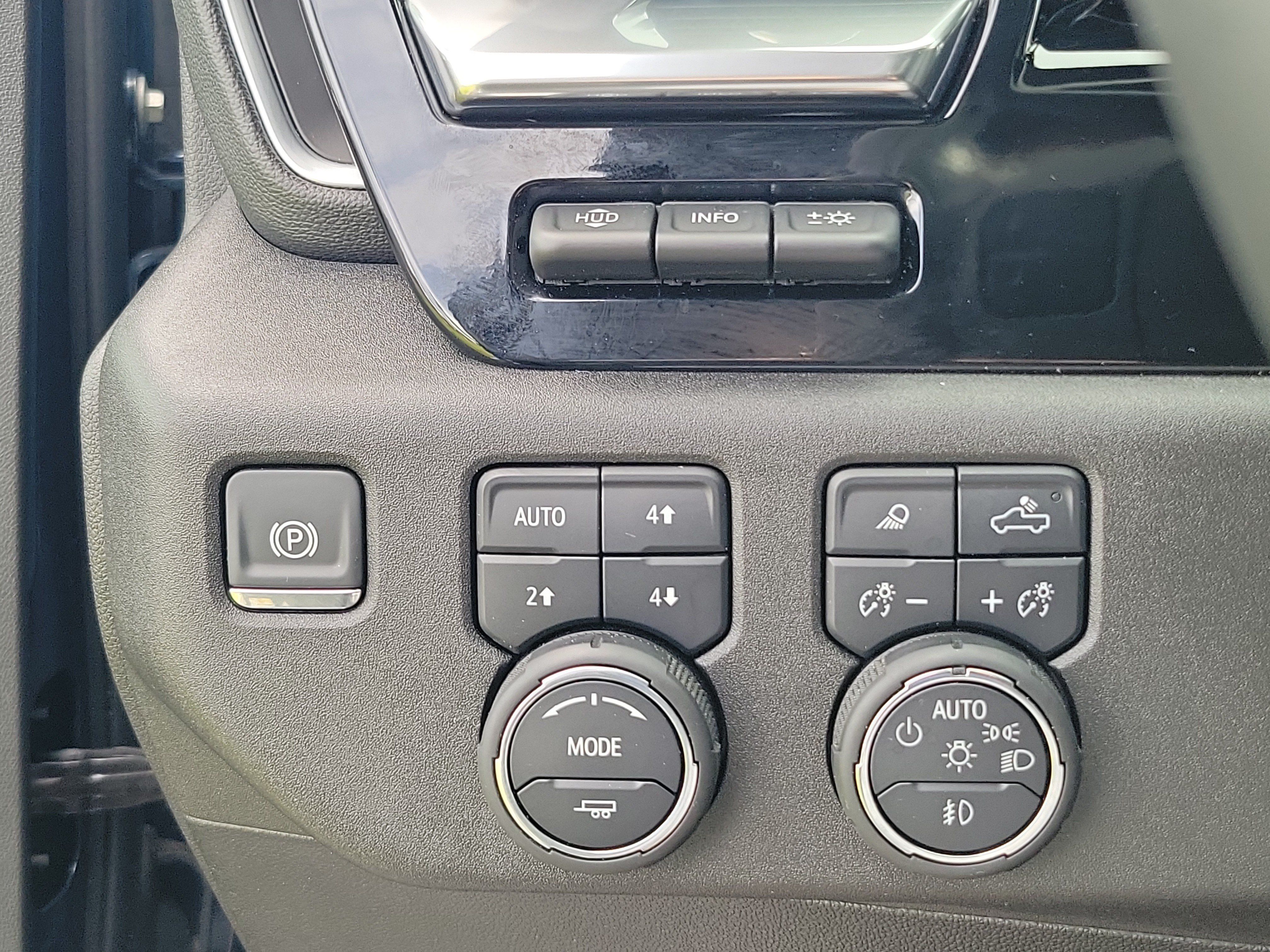 Used 2025 Chevrolet Silverado 2500 High Country w/ High Country Premium Package AWD/4WD image 19