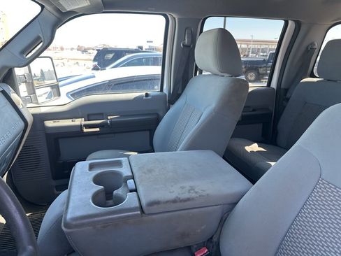 Used 2011 Ford F250 XLT w/ XLT Premium Pkg image 8