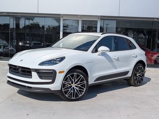 New 2026 Porsche Macan video 1